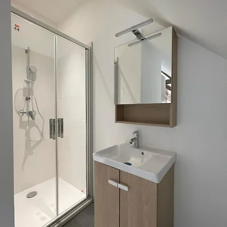 Maison Spacieuse 12Pers Et 4 Sdb - Tout Confort - Parking Gratuit Anzin Exterior photo